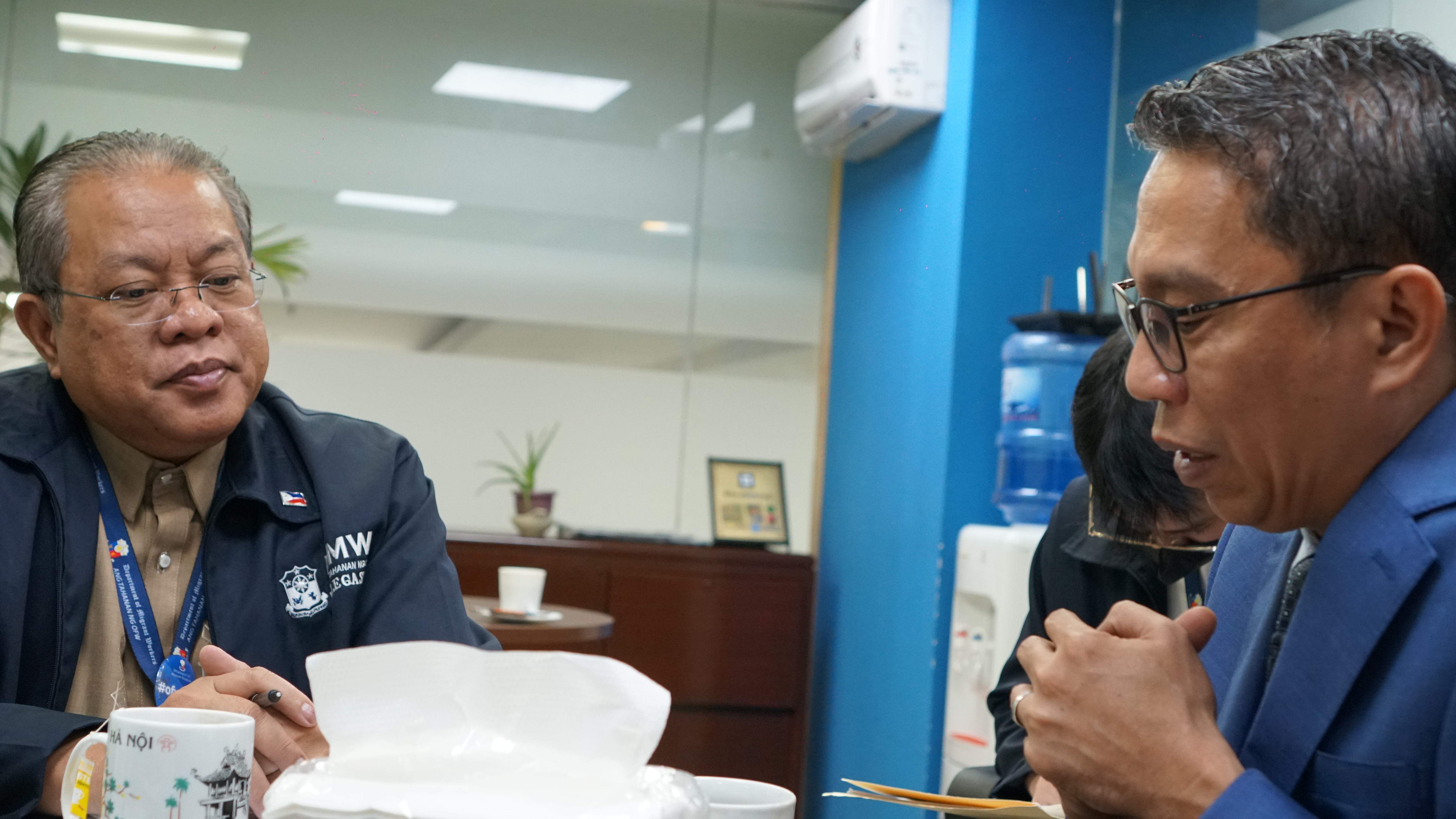 Two men in business discussion